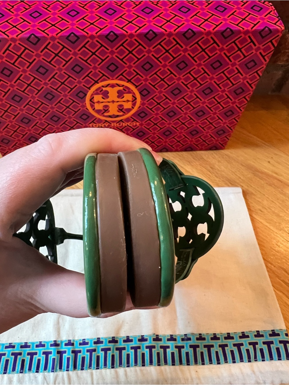 Tory Burch Arugula Green Naplak Patent Leather Miller Sandals - Picture 9 of 13
